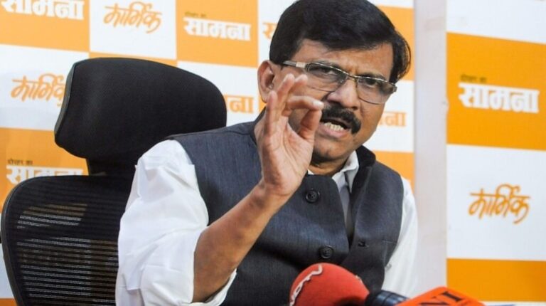 धनुष्यबाण कोणाचा? आज सर्वोच्च न्यायालयात सुनावणी, उद्धव गटाची आक्रमक भूमिका  