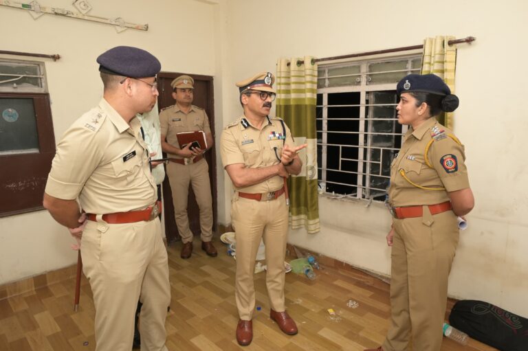 “एम.डी. तस्करांना पोलिसांचा दणका – पोलीस आयुक्त सिंगल यांची छत्रपती नगरातील एमडी तस्कराच्या फ्लॅटची पाहणे !