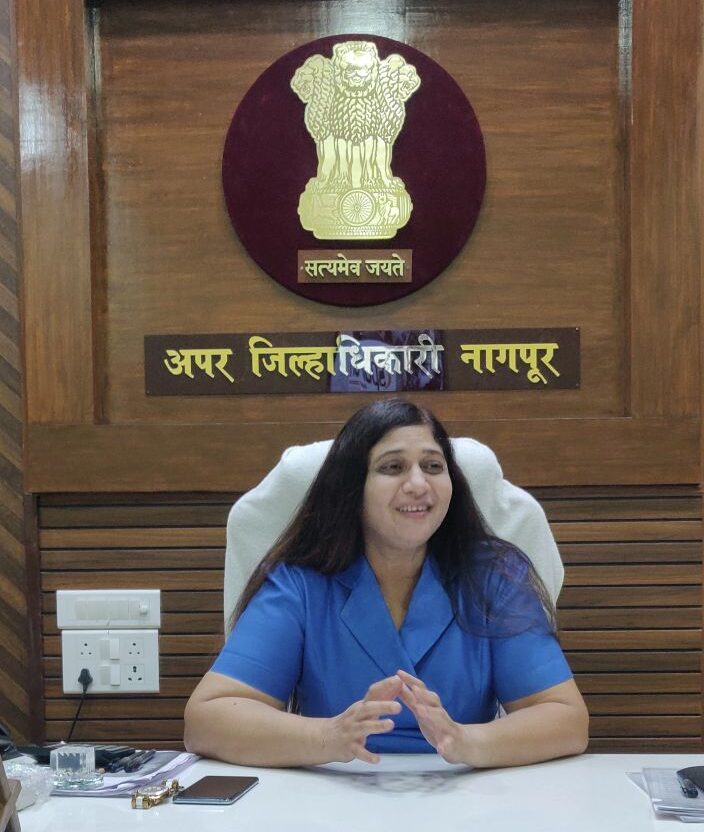 मुख्यमंत्री सचिवालयातील सहसचिव आशा पठाण (निचत) यांना आयएएस दर्जा