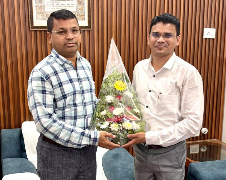 महाराष्ट्र राज्य अनुसूचित जाती जमाती आयोगाकडून नितीन फुल्लुके यांचे अभिनंदन