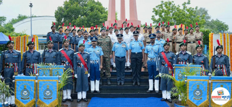 GUARD OF HONOUR AND WREATH LAYING CEREMONY  COMMEMORATING KARGIL VIJAY DIWAS