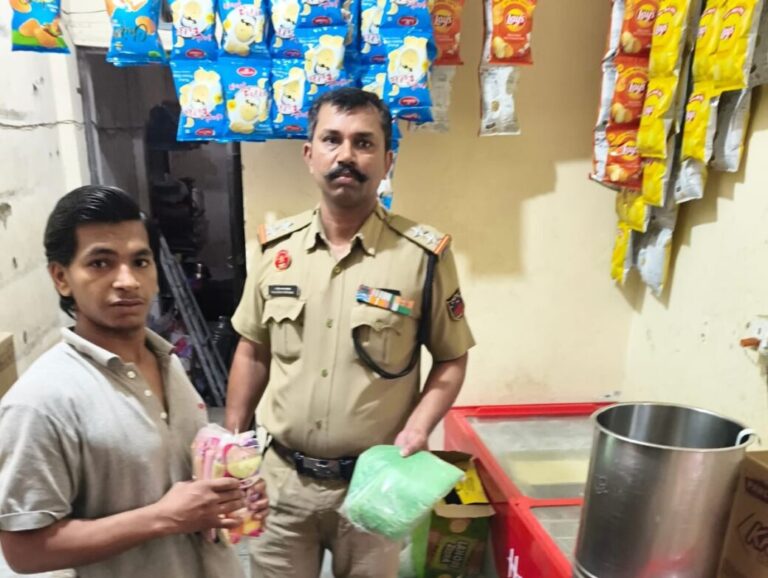 सार्वजनिक ठिकाणी अस्वच्छता पसरविणाऱ्या 91 प्रकरणांची नोंद  उपद्रव शोध पथकाची धडक कारवाई 