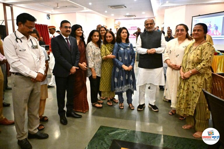 Governor Visits Cancer Awareness Camp for Raj Bhavan staff