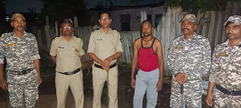 रात्र गस्त कोबींग ऑपरेशन: रेकॉर्डवरील गुन्हेगारांवर कारवाई