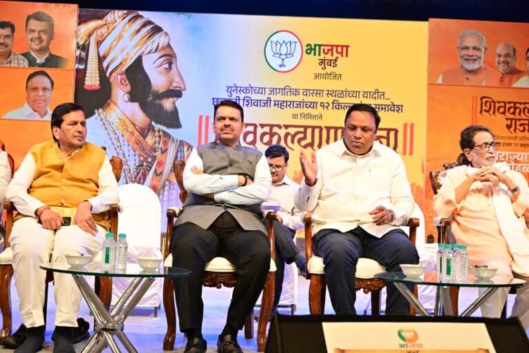 शिवाजी महाराजांच्या १२ किल्ल्यांना जागतिक वारसा; अभिमानास्पद – फडणवीस