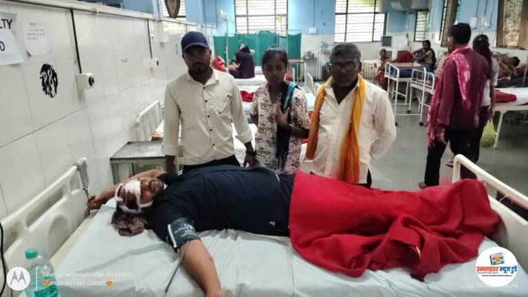 बिबट्याचा भरदिवसा हल्ला: सुरक्षा रक्षक गंभीर जखमी, नागपुरात उपचार सुरु; परिसरात भीतीचे वातावरण