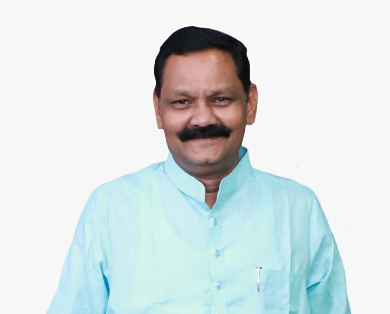 आदिवासी विकास मंत्री डॉ. अशोक उईके यांचा गडचिरोली दौरा