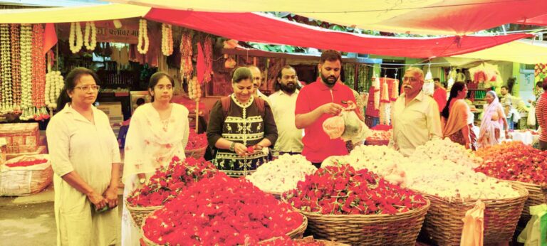 महिला सक्षमीकरणासाठी मनपाचे पाऊल  निरुपयोगी फुलांपासून वस्तू निर्मिती क्लस्टर तयार करण्याचा मानस