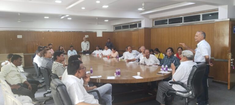 तरुणांनो, तुम्ही झाड बना, आम्ही मुळे होतो -‘दि रिपब्लिकन’च्या प्रशिक्षणात वाक्यांचा एल्गार