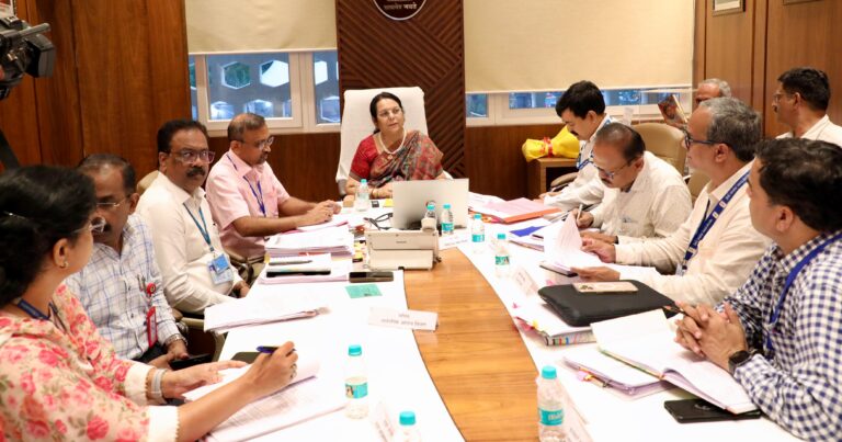 ऊसतोड महिला कामगारांच्या समस्यांवर ठोस उपाययोजना कराव्यात  – विधानपरिषद उपसभापती डॉ. नीलम गोऱ्हे