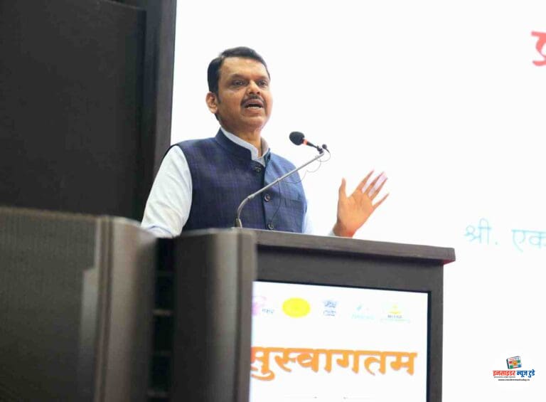 पायाभूत सुविधा विकास प्रकल्पांच्या पूर्णत्वासाठी पूर्व नियोजन महत्वाचे  – मुख्यमंत्री देवेंद्र फडणवीस