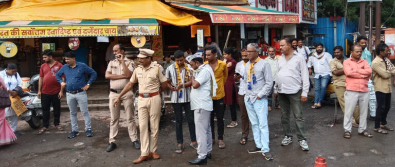 भाजप म्हणते गड्ड्यात मरा पण आंदोलन नका करा