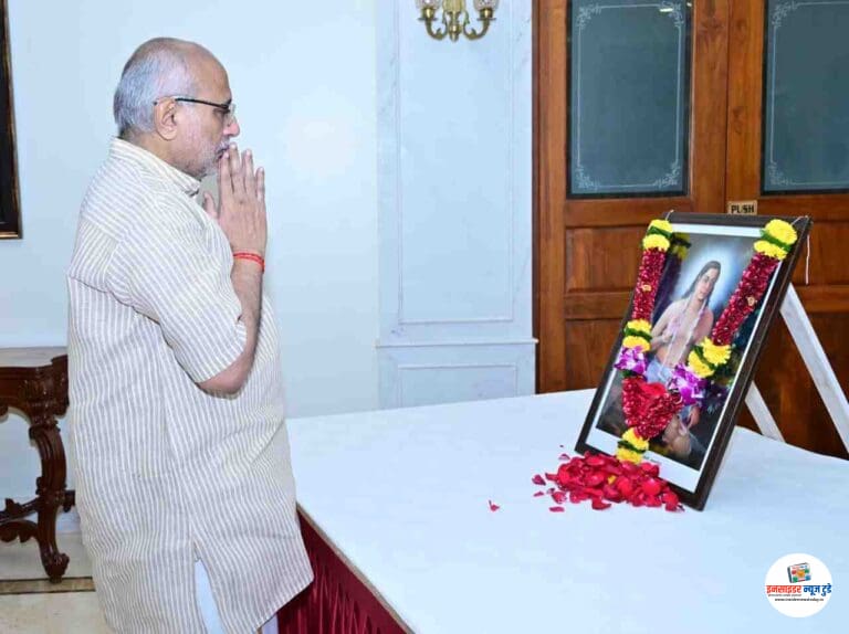 राज्यपालांचे श्रीचक्रधर स्वामी यांना अभिवादन