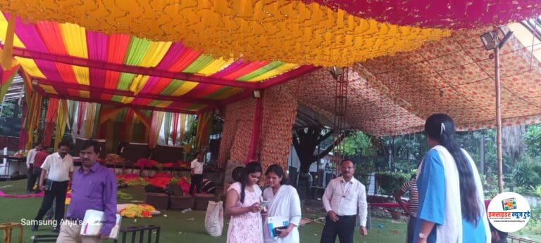 निवासी आयुक्त तथा सचिव आर. विमला यांची  महाराष्ट्र सदनातील गणेशोत्सव मंडप व स्वयंसहाय्यता गटांच्या दालनाची पाहणी