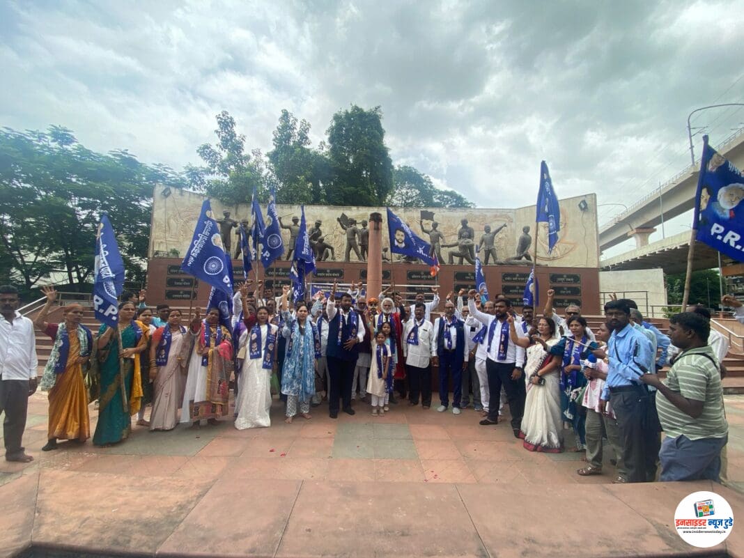 हौतात्म्यांचे रक्त आजही न्यायाच्या मशालीला पेटवतं आहे : जयदीप कवाडे हौतात्म्यांचे रक्त आजही न्यायाच्या मशालीला पेटवतं आहे : जयदीप कवाडे