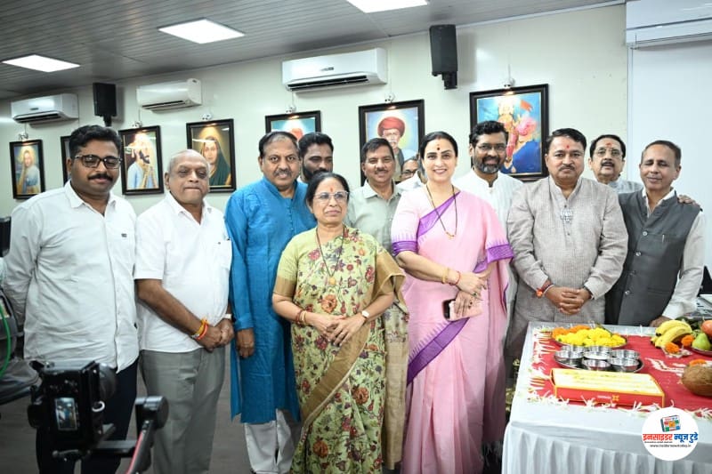 भाजपा प्रदेश कार्यालयात शस्त्र पूजन कार्यक्रम भाजपा प्रदेश कार्यालयात शस्त्र पूजन कार्यक्रम