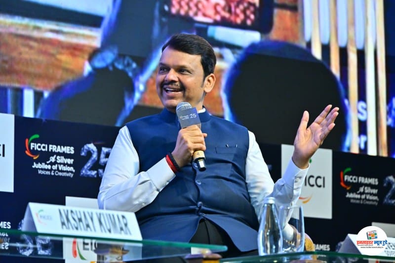 येत्या चार वर्षात मुंबईतील चित्रपट नगरीचा कायापालट करणार – मुख्यमंत्री देवेंद्र फडणवीस येत्या चार वर्षात मुंबईतील चित्रपट नगरीचा कायापालट करणार – मुख्यमंत्री देवेंद्र फडणवीस