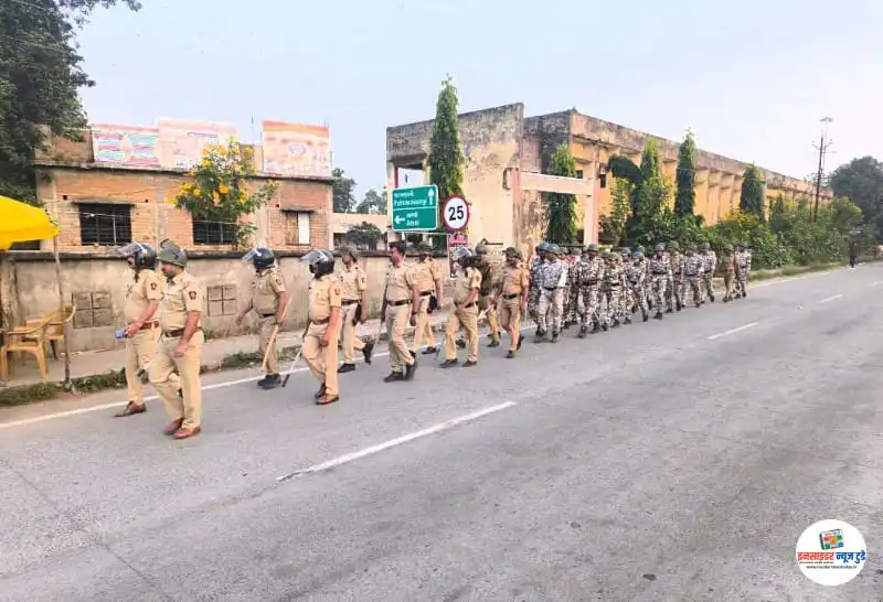 निवडणूक पार्श्वभूमीवर खापा पोलिसांचा रूट मार्च,जातीय, समाजिक तेढ निर्माण केल्यास कारवाई निवडणूक पार्श्वभूमीवर खापा पोलिसांचा रूट मार्च,जातीय, समाजिक तेढ निर्माण केल्यास कारवाई