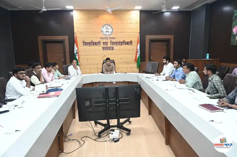 आरोग्यविभागातर्फेजिल्हासमन्वयसमितीचीसभा2_copy_800x532