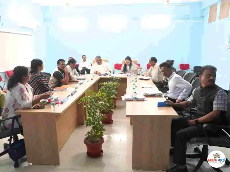 नवीनकामगारसहितांच्याअंमलबजावणीबाबतआयोजितबैठक1_1_copy_800x600