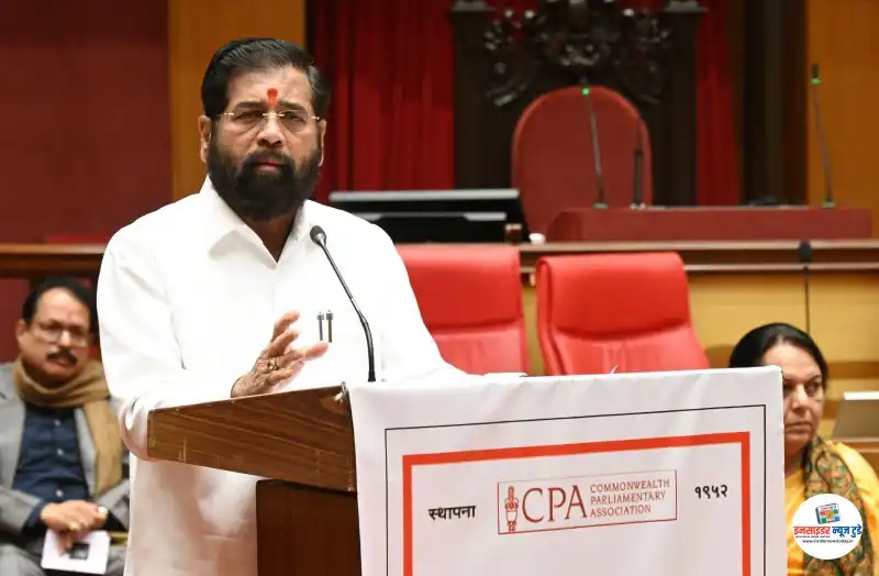 सर्वसामाण्यांनामदतीचीभूमिकालोकप्रतिनिधींनीस्वीकारावी(1)_copy_800x524