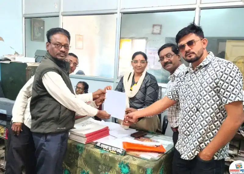 विद्यार्थ्यांसाठी बस सेवा नियमित करा, अन्यथा तीव्र आंदोलन ! विद्यार्थ्यांसाठी बस सेवा नियमित करा, अन्यथा तीव्र आंदोलन !