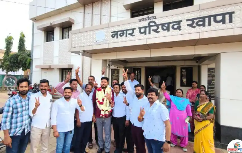पियूष बुरडे यांची चाणक्य नीति, जेमतेम संख्याबळ असूनही काँग्रेसला बाजूला सारत सर्व विषय समित्या भाजपच्याच खात्यात पियूष बुरडे यांची चाणक्य नीति, जेमतेम संख्याबळ असूनही काँग्रेसला बाजूला सारत सर्व विषय समित्या भाजपच्याच खात्यात