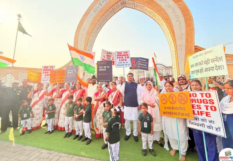 हज़रत बाबा ताजुद्दीन ट्रस्ट द्वारा गणतंत्र दिवस उत्साहपूर्वक मनाया हज़रत बाबा ताजुद्दीन ट्रस्ट द्वारा गणतंत्र दिवस उत्साहपूर्वक मनाया