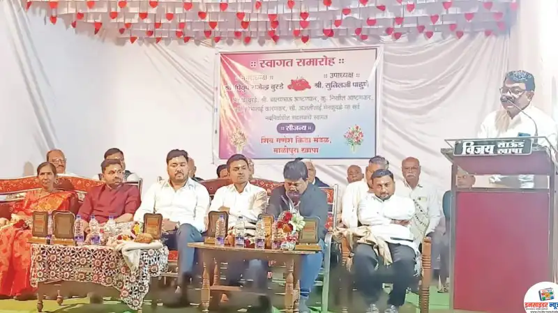 नवनिर्वाचित नगराध्यक्ष व सदस्यांचा शिव गणेश क्रिडा मंडळातर्फे सत्कार नवनिर्वाचित नगराध्यक्ष व सदस्यांचा शिव गणेश क्रिडा मंडळातर्फे सत्कार