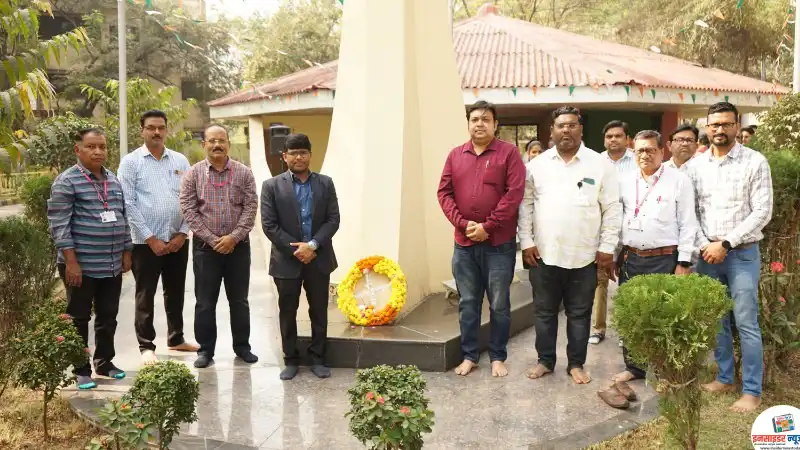 चंद्रपूर शहर महानगरपालिकेतर्फे हुतात्म्यांना आदरांजली चंद्रपूर शहर महानगरपालिकेतर्फे हुतात्म्यांना आदरांजली