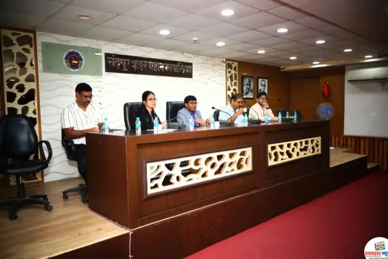 निवडणुकीच्या अनुषंगाने राजकीय पक्ष प्रतिनिधींची तिसरी बैठक निवडणुकीच्या अनुषंगाने राजकीय पक्ष प्रतिनिधींची तिसरी बैठक