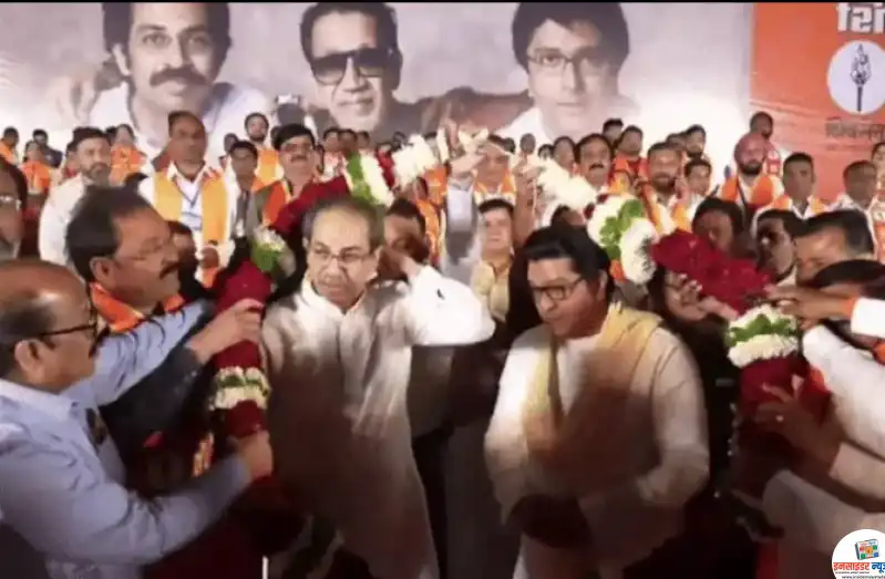 BJP का हिंदुत्व असली नहीं, वह रावण को भी पार्टी में मिला लेगी – उद्धव ठाकरे BJP का हिंदुत्व असली नहीं, वह रावण को भी पार्टी में मिला लेगी – उद्धव ठाकरे