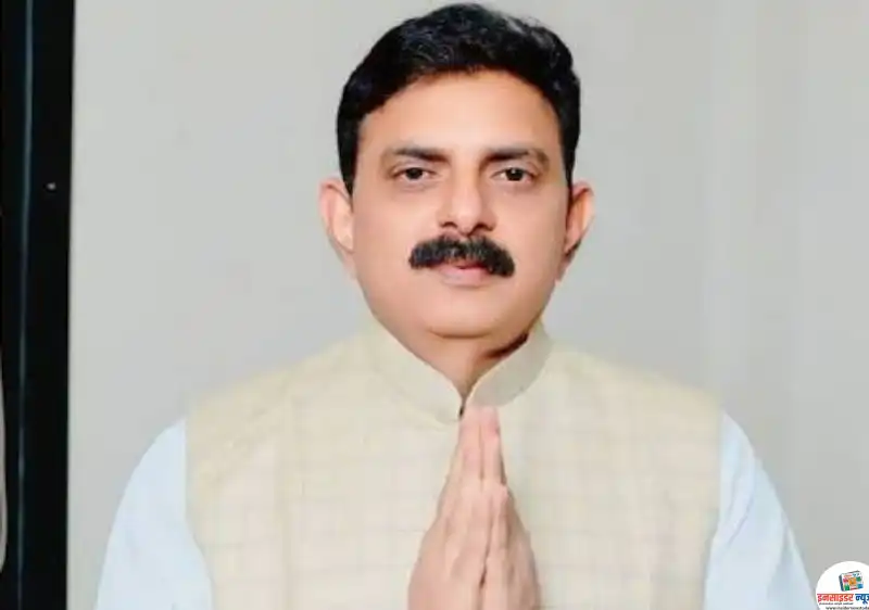 प्रजासत्ताक दिनानिमित्त वस्त्रोद्योग मंत्री संजय सावकारे यांच्या हस्ते होणार ध्वजारोहण प्रजासत्ताक दिनानिमित्त वस्त्रोद्योग मंत्री संजय सावकारे यांच्या हस्ते होणार ध्वजारोहण