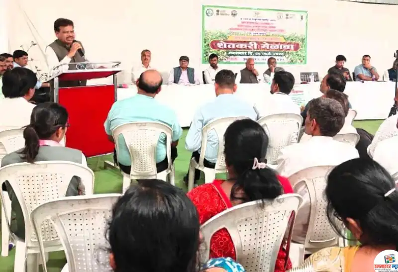 कापूस पिकाच्या उत्पादन वाढीसाठी शिफारसीत तंत्रज्ञानाचा अवलंब करा – डॉ. शरद गडाख कापूस पिकाच्या उत्पादन वाढीसाठी शिफारसीत तंत्रज्ञानाचा अवलंब करा – डॉ. शरद गडाख