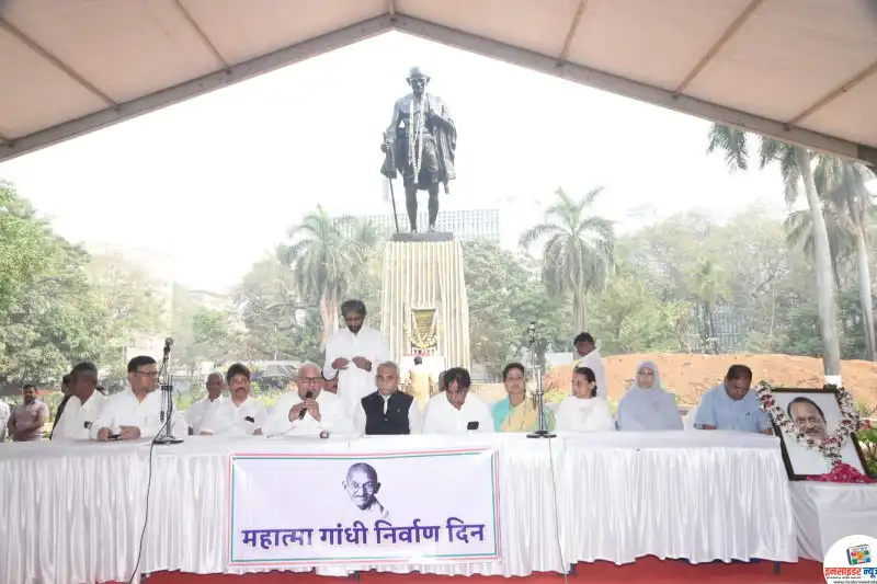 महात्मागांधीयांनापुण्यतिथीनिमित्तअभिवादन(1)_copy_800x533
