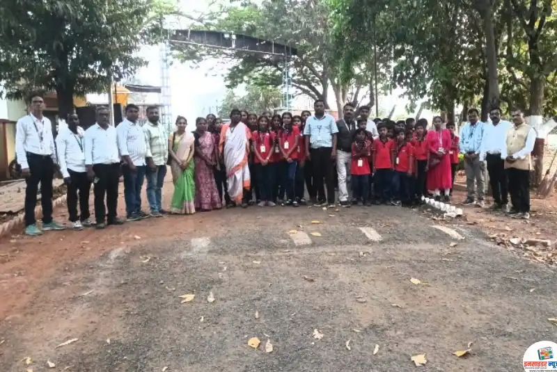 पर्यटन स्थळाची माहिती मिळविण्यासाठी पीएम श्री जि प उच्च प्राथमिक शाळेने केले शैक्षणिक सहलीचे आयोजन पर्यटन स्थळाची माहिती मिळविण्यासाठी पीएम श्री जि प उच्च प्राथमिक शाळेने केले शैक्षणिक सहलीचे आयोजन