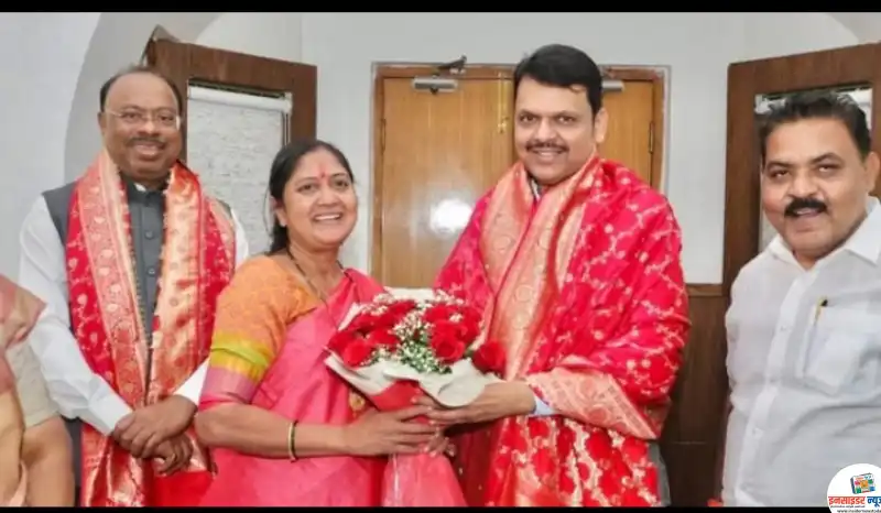 नागपुर की 55 वीं महापौर बनीं भाजपा की नीता ठाकरे नागपुर की 55 वीं महापौर बनीं भाजपा की नीता ठाकरे