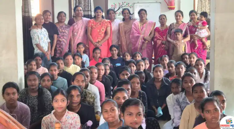 माँ जगदंबा सेवा समिती रामनगर कन्हान महिला मंडळ व्दारे जागतिक महिला दिन साजरा माँ जगदंबा सेवा समिती रामनगर कन्हान महिला मंडळ व्दारे जागतिक महिला दिन साजरा