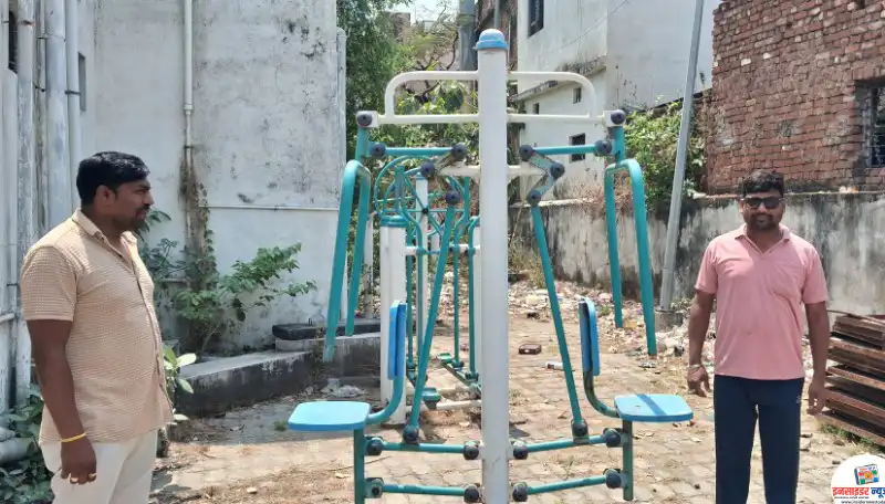 कचऱ्यात उभारले ग्रीन जिम कचऱ्यात उभारले ग्रीन जिम