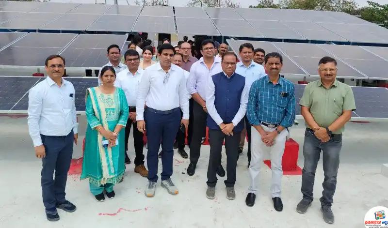 अंबाझरी भार प्रेषण केंद्रात 60 किलोवॅटचा सौर प्रकल्प कार्यान्वित; हरित ऊर्जेच्या दिशेने महापारेषणचे महत्त्वपूर्ण पाऊल अंबाझरी भार प्रेषण केंद्रात 60 किलोवॅटचा सौर प्रकल्प कार्यान्वित; हरित ऊर्जेच्या दिशेने महापारेषणचे महत्त्वपूर्ण पाऊल