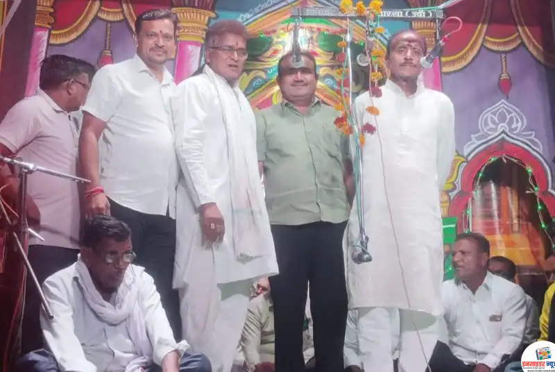 रंगपंचमी (धुलीवंदन) च्या शुभ पर्वावर चाचेर येथे नऊ अंकी नाटकाचे आयोजन रंगपंचमी (धुलीवंदन) च्या शुभ पर्वावर चाचेर येथे नऊ अंकी नाटकाचे आयोजन