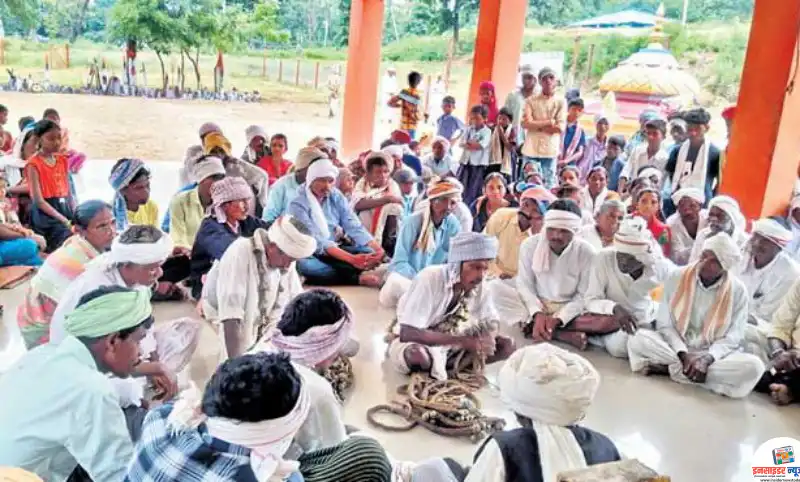 कोलाम समाज माणसं आहेत, गांजर नाही! मुजोर ग्रामसेवकाने भान ठेवावे कोलाम समाज माणसं आहेत, गांजर नाही! मुजोर ग्रामसेवकाने भान ठेवावे