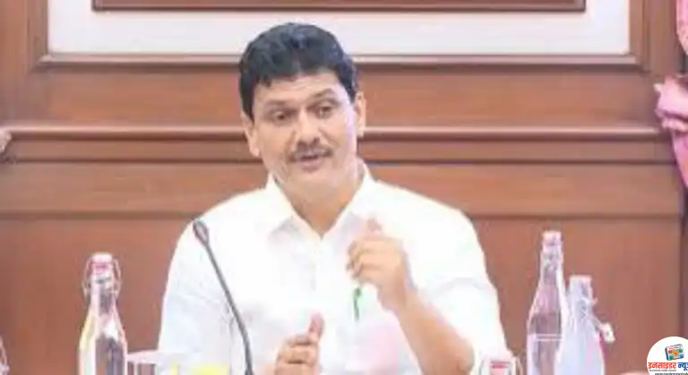 रुग्णालयांच्या शुल्कावर नियंत्रणासह कर्करोग उपचारांसाठी नवीन पॅकेजेस – आरोग्य मंत्री प्रकाश आबिटकर