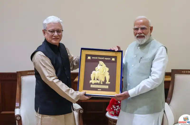 राज्यपाल जिष्णू देव वर्मा यांची पंतप्रधान नरेंद्र मोदींसमवेत भेट राज्यपाल जिष्णू देव वर्मा यांची पंतप्रधान नरेंद्र मोदींसमवेत भेट