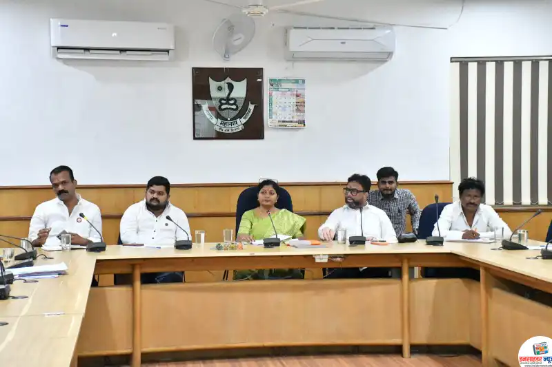 नागरिकांना वाढीव बिलातून दिलासा नागरिकांना वाढीव बिलातून दिलासा