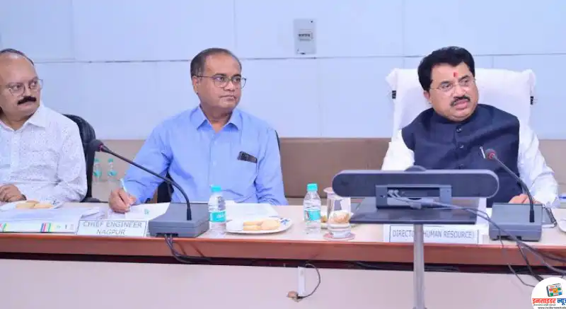 महावितरणचा ‘मार्च एंड’ अॅक्शन प्लॅन: थकबाकी ‘शून्य’ करण्याचे संचालक राजेंद्र पवार यांचे स्पष्ट निर्देश महावितरणचा ‘मार्च एंड’ अॅक्शन प्लॅन: थकबाकी ‘शून्य’ करण्याचे संचालक राजेंद्र पवार यांचे स्पष्ट निर्देश