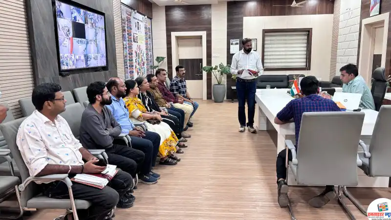 एलपीजी गॅस सिलेंडरची प्रतिक्षा संपणार ! बुकिंगनंतर ८ दिवसात ग्राहकाला सिलेंडर उपलब्ध करण्याचे जिल्हाधिकाऱ्यांचे निर्देश एलपीजी गॅस सिलेंडरची प्रतिक्षा संपणार ! बुकिंगनंतर ८ दिवसात ग्राहकाला सिलेंडर उपलब्ध करण्याचे जिल्हाधिकाऱ्यांचे निर्देश