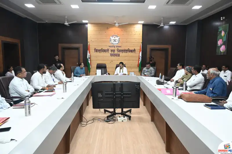 नेरच्या उत्तरवाढोणा येथे रिलायन्सचा बायोगॅस प्रकल्प नेरच्या उत्तरवाढोणा येथे रिलायन्सचा बायोगॅस प्रकल्प