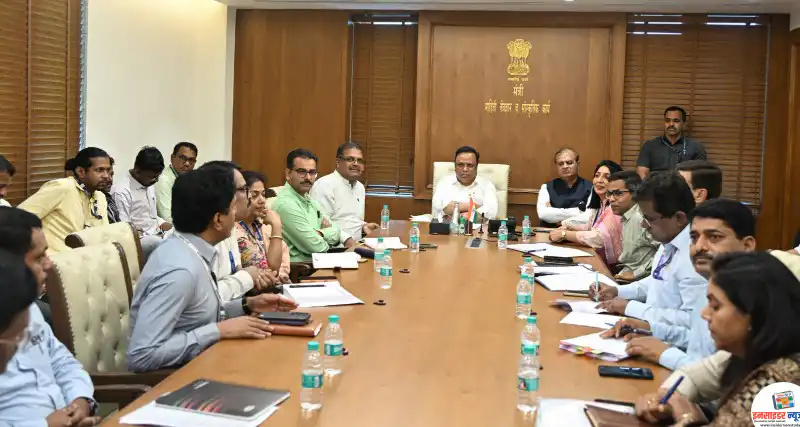 मुंबई शहरातील वाढत्या अतिक्रमणांच्या समस्येवर प्रभावी उपाययोजना राबवा – पालकमंत्री ॲड.आशिष शेलार मुंबई शहरातील वाढत्या अतिक्रमणांच्या समस्येवर प्रभावी उपाययोजना राबवा – पालकमंत्री ॲड.आशिष शेलार
