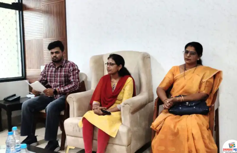 गणेशपूर ग्रामपंचायतीचा कारभार वादाच्या भोवऱ्यात; सूडभावनेतून अतिक्रमण कारवाई केल्याचा वर्षा नवखरे यांचा गंभीर आरोप गणेशपूर ग्रामपंचायतीचा कारभार वादाच्या भोवऱ्यात; सूडभावनेतून अतिक्रमण कारवाई केल्याचा वर्षा नवखरे यांचा गंभीर आरोप